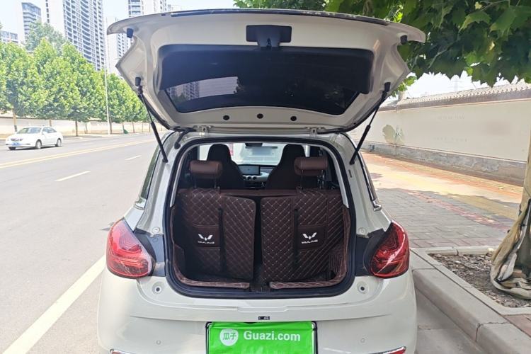 Used Wuling Bingo 2023 333 km Enjoyment Version Trunk