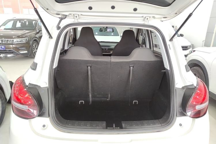 Used Wuling Bingo 2023 333 km Fast-Share Version Trunk
