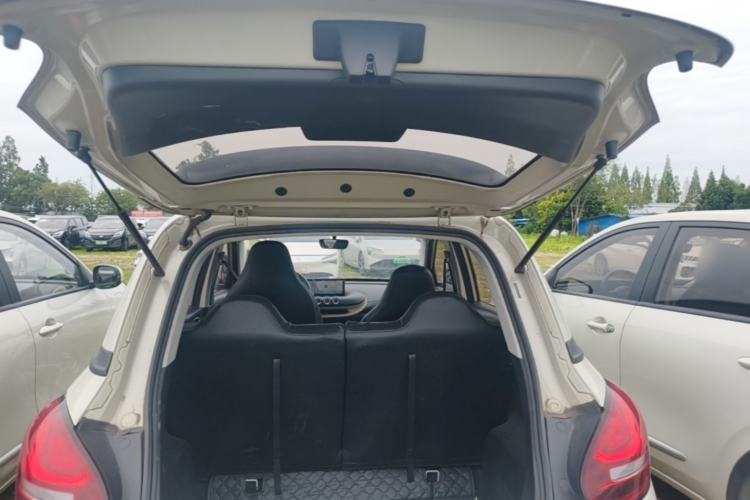 Used Wuling Bingo 2023 333 km Fast-Share Version Trunk