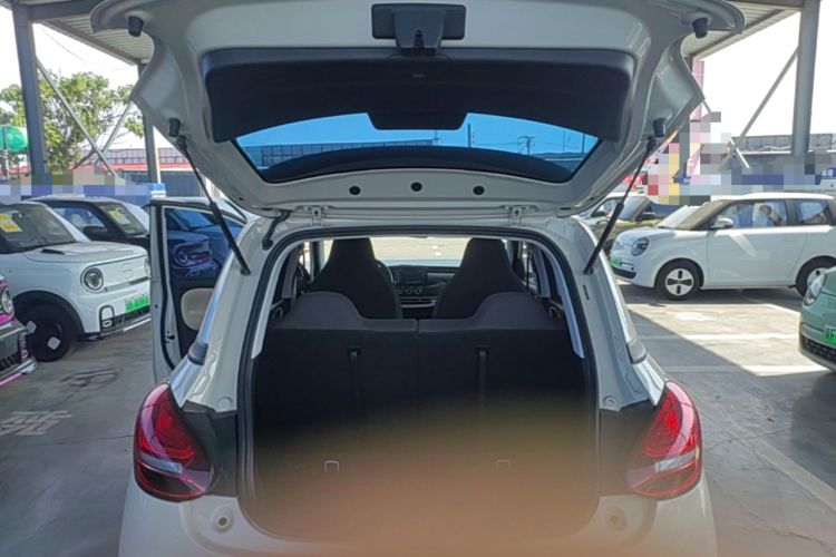 Used Wuling Bingo 2023 333 km Fast-Share Version Trunk