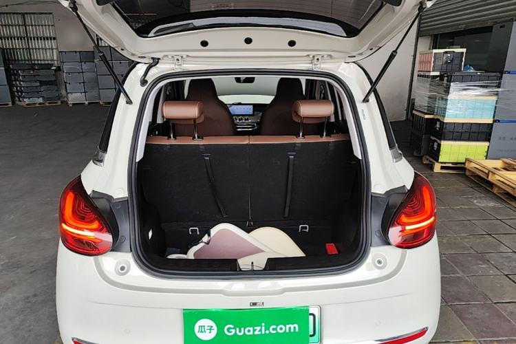 Used Wuling Bingo 2023 410 km Lingxi Deluxe Edition Trunk