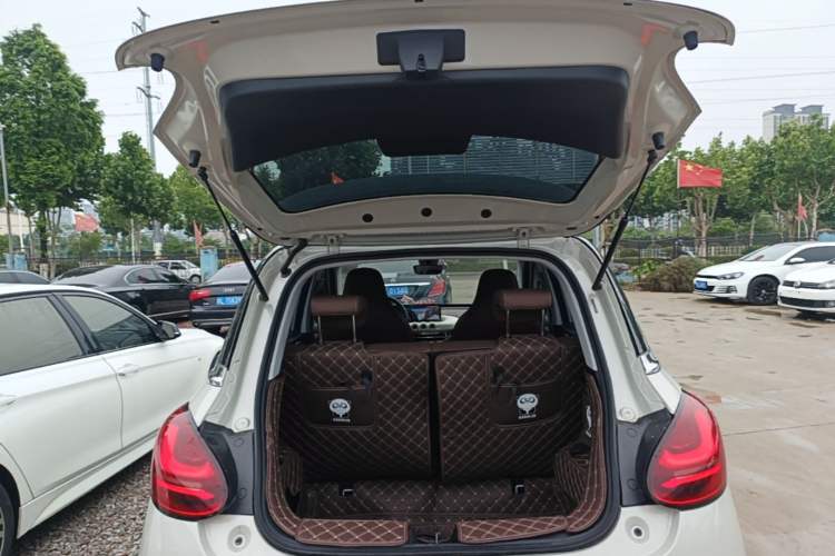 Used Wuling Bingo 2023 333 km Enjoyment Version Trunk