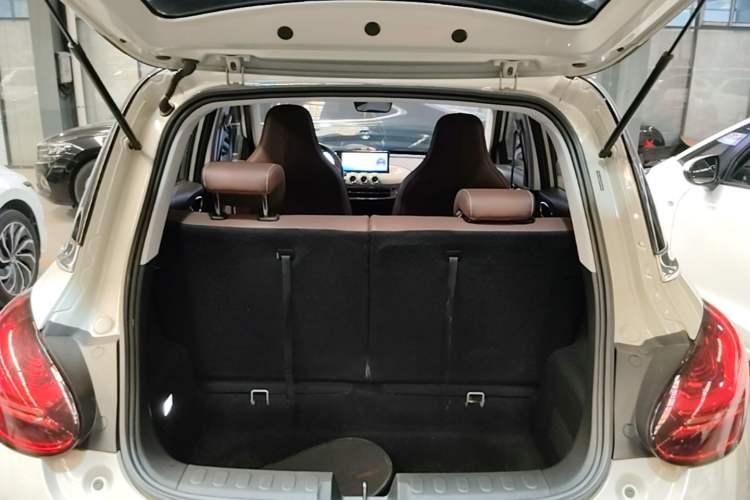 Used Wuling Bingo 2023 333 km Lingxi Connected Version Trunk