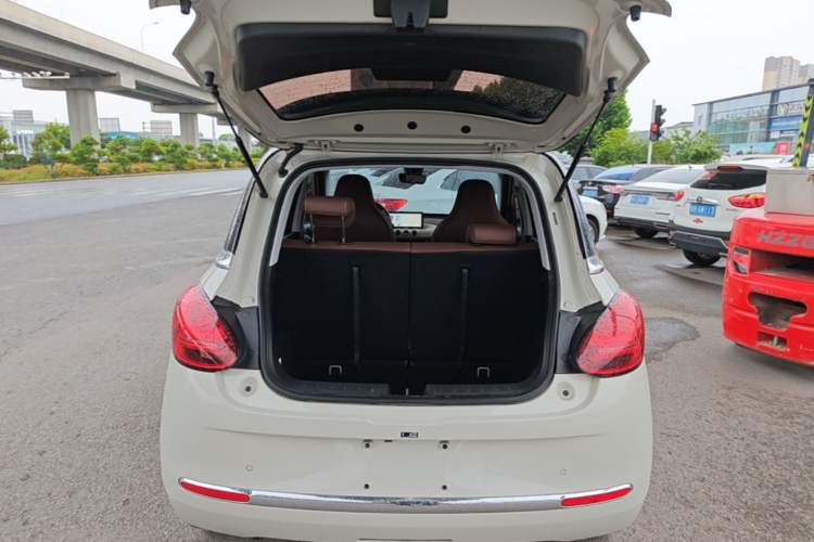 Used Wuling Bingo 2023 203km Comfort Edition Trunk