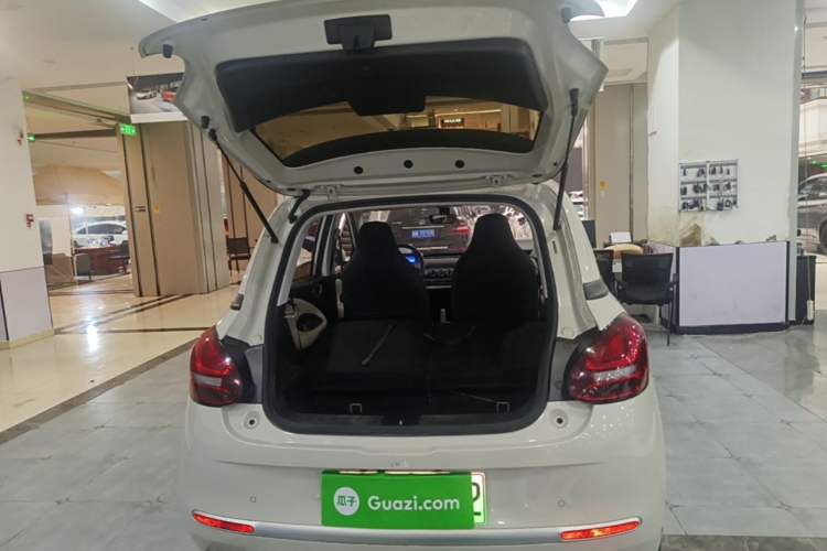 Used Wuling Bingo 2023 203km Light Edition Trunk