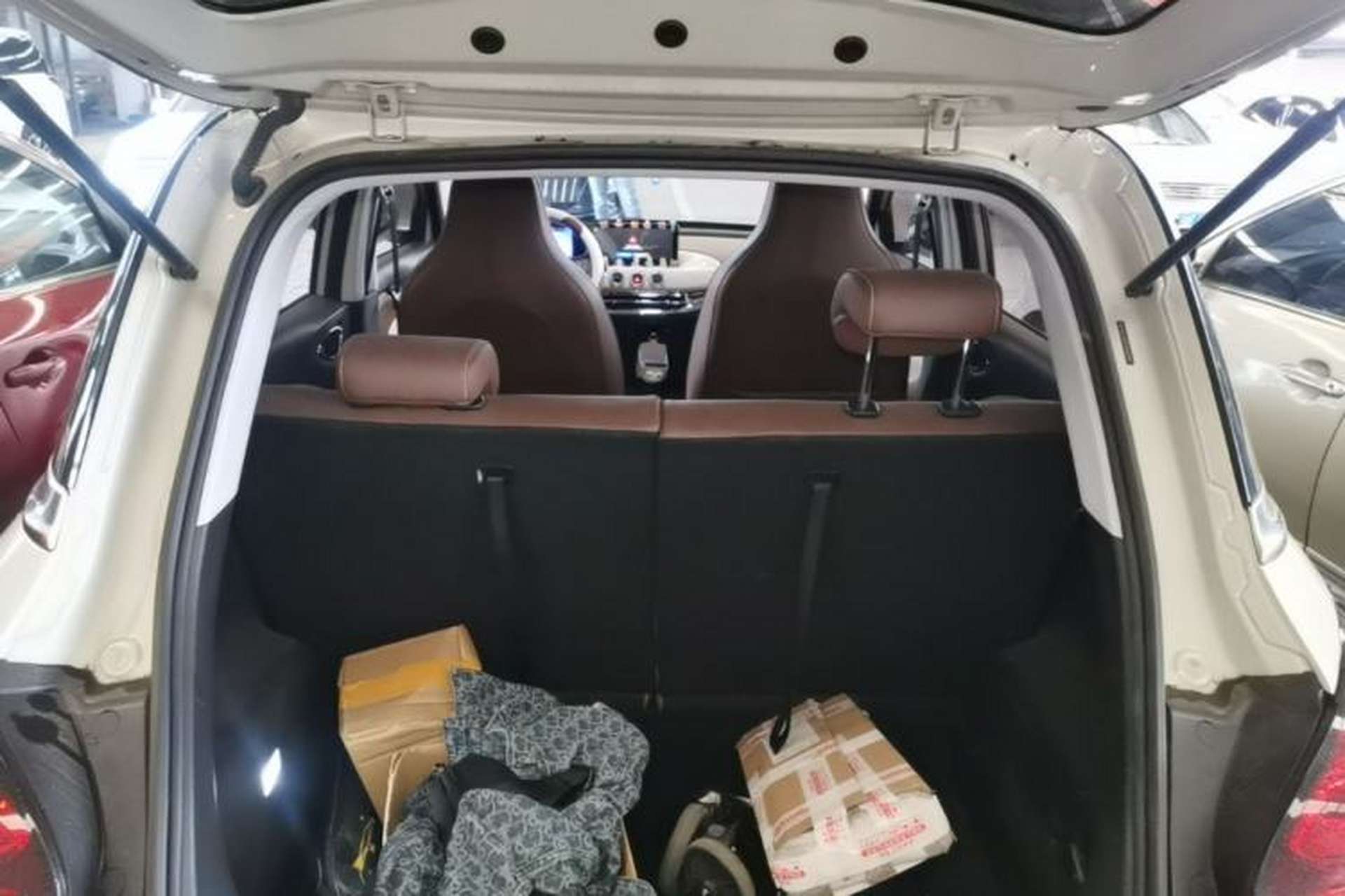 Used Wuling Bingo 2023 333 km Enjoyment Version Trunk
