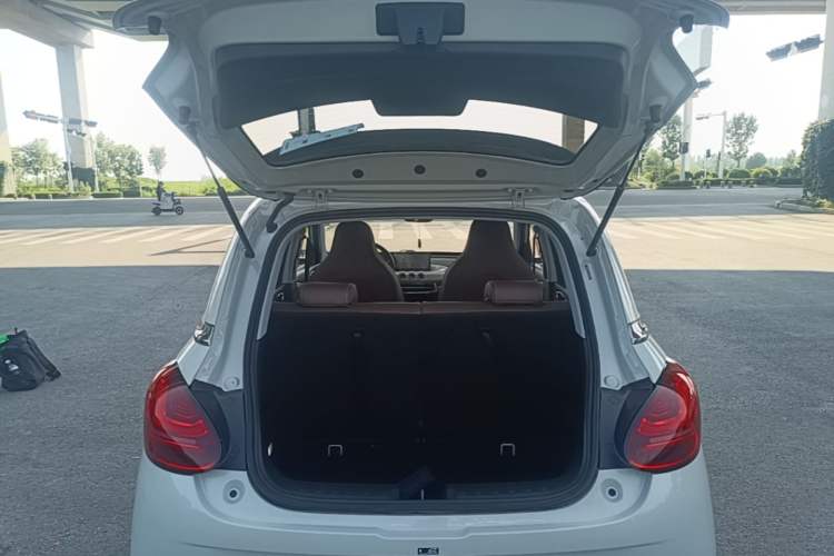 Used Wuling Bingo 2023 203km Comfort Edition Trunk