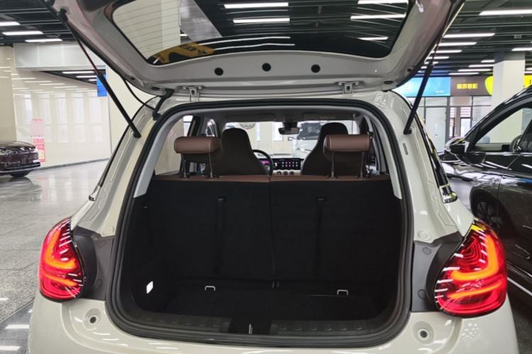 Used Wuling Bingo 2023 410 km Lingxi Deluxe Edition Trunk
