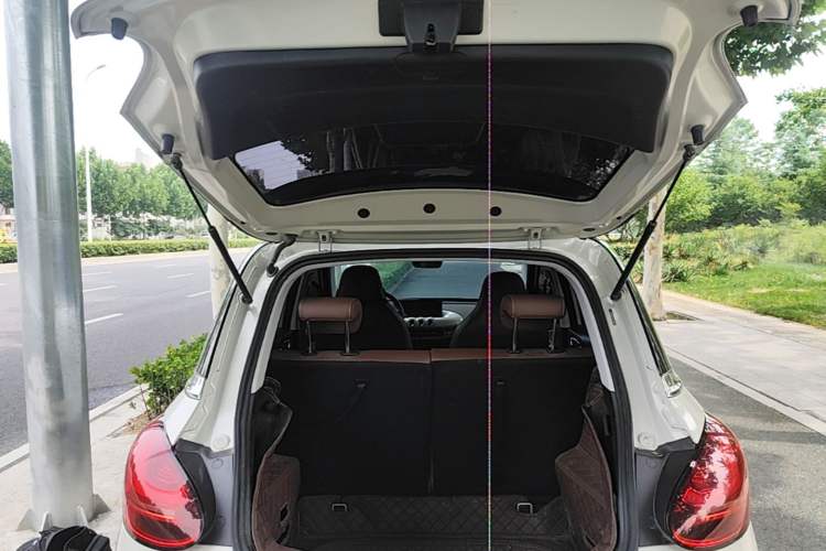 Used Wuling Bingo 2023 333 km Lingxi Connected+ Version Trunk