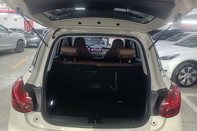 Used Wuling Bingo 2023 333 km Lingxi Connected+ Version Trunk