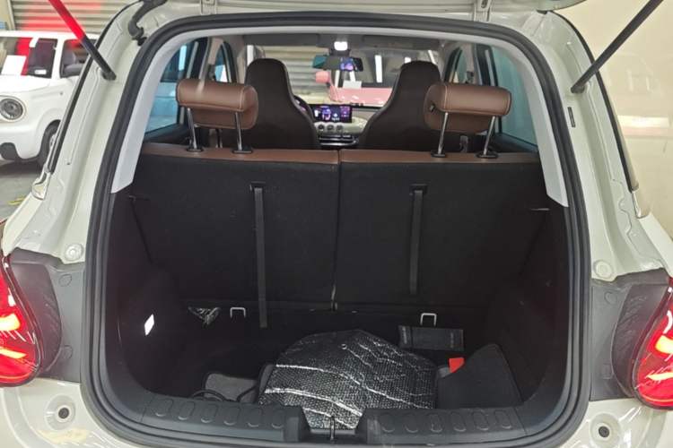 Used Wuling Bingo 2023 333 km Lingxi Connected+ Version Trunk