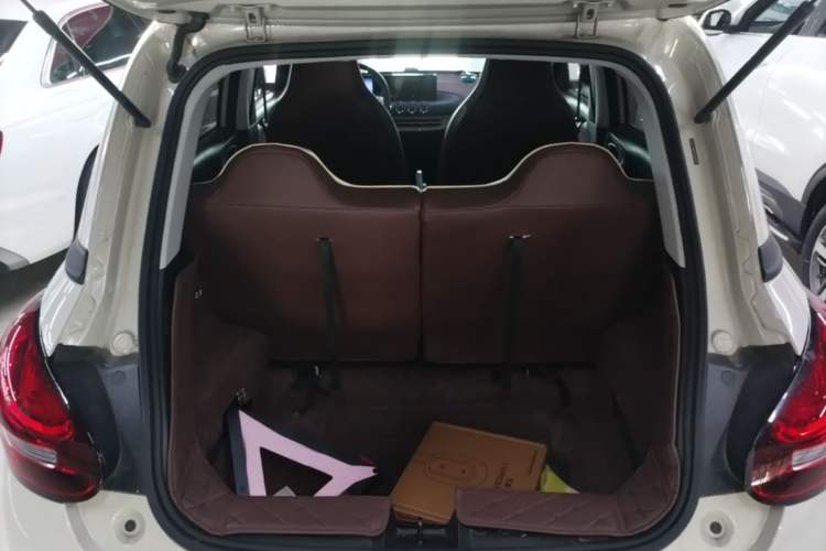 Used Wuling Bingo 2023 333 km Fast-Share Version Trunk