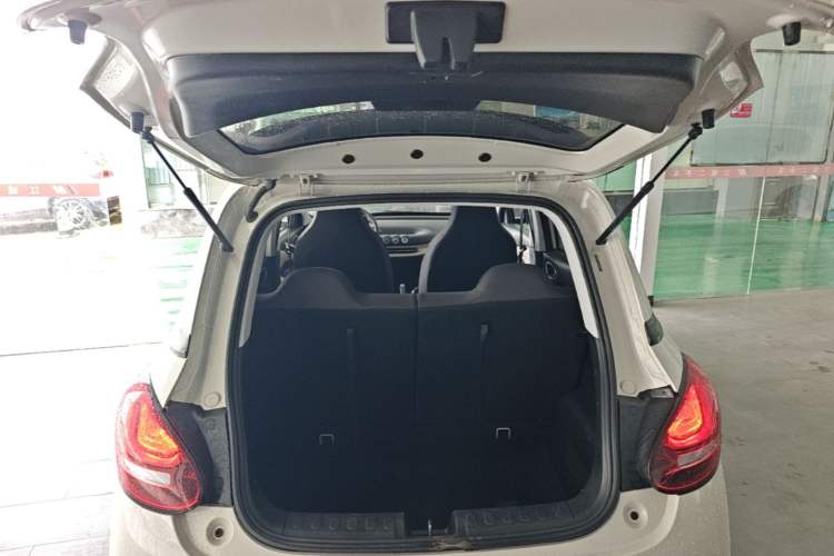 Used Wuling Bingo 2023 203km Light Edition Trunk