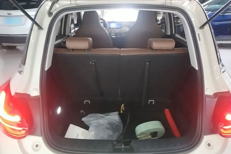 Used Wuling Bingo 2023 333 km Enjoyment Version Trunk