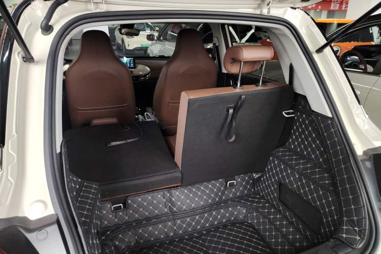Used Wuling Bingo 2023 333 km Enjoyment Version Trunk