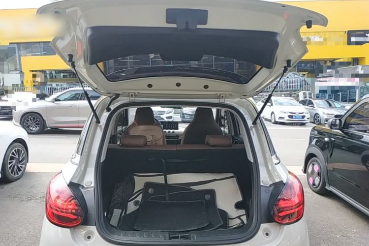Used Wuling Bingo 2023 333 km Lingxi Connected+ Version Trunk