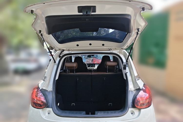Used Wuling Bingo 2023 333 km Enjoyment Version Trunk