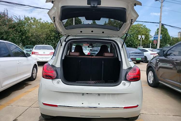 Used Wuling Bingo 2023 333 km Lingxi Connected+ Version Trunk