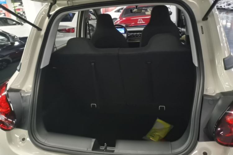 Used Wuling Bingo 2023 203km Light Edition Trunk