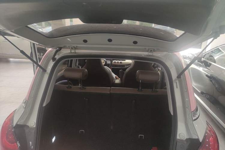 Used Wuling Bingo 2023 333 km Lingxi Connected+ Version Trunk