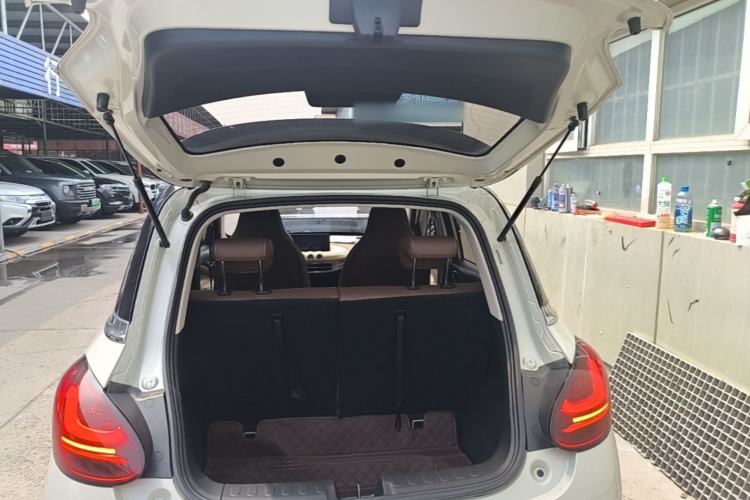 Used Wuling Bingo 2023 333 km Lingxi Connected Version Trunk