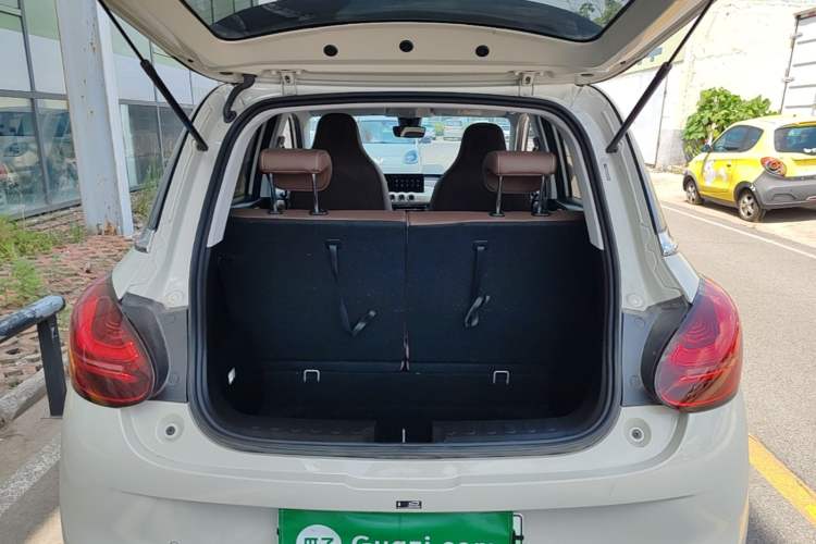 Used Wuling Bingo 2023 333 km Lingxi Connected+ Version Trunk