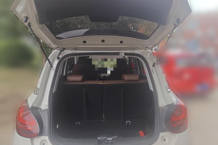 Used Wuling Bingo 2023 333 km Lingxi Connected+ Version Trunk