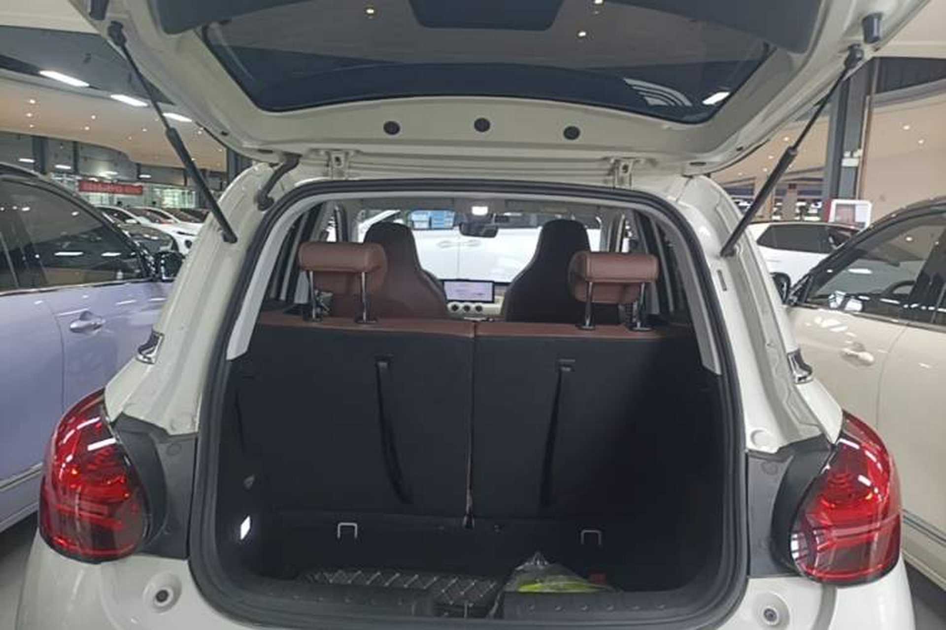 Used Wuling Bingo 2023 333 km Lingxi Connected+ Version Trunk