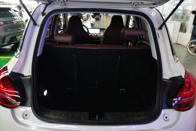Used Wuling Bingo 2023 333 km Lingxi Connected Version Trunk