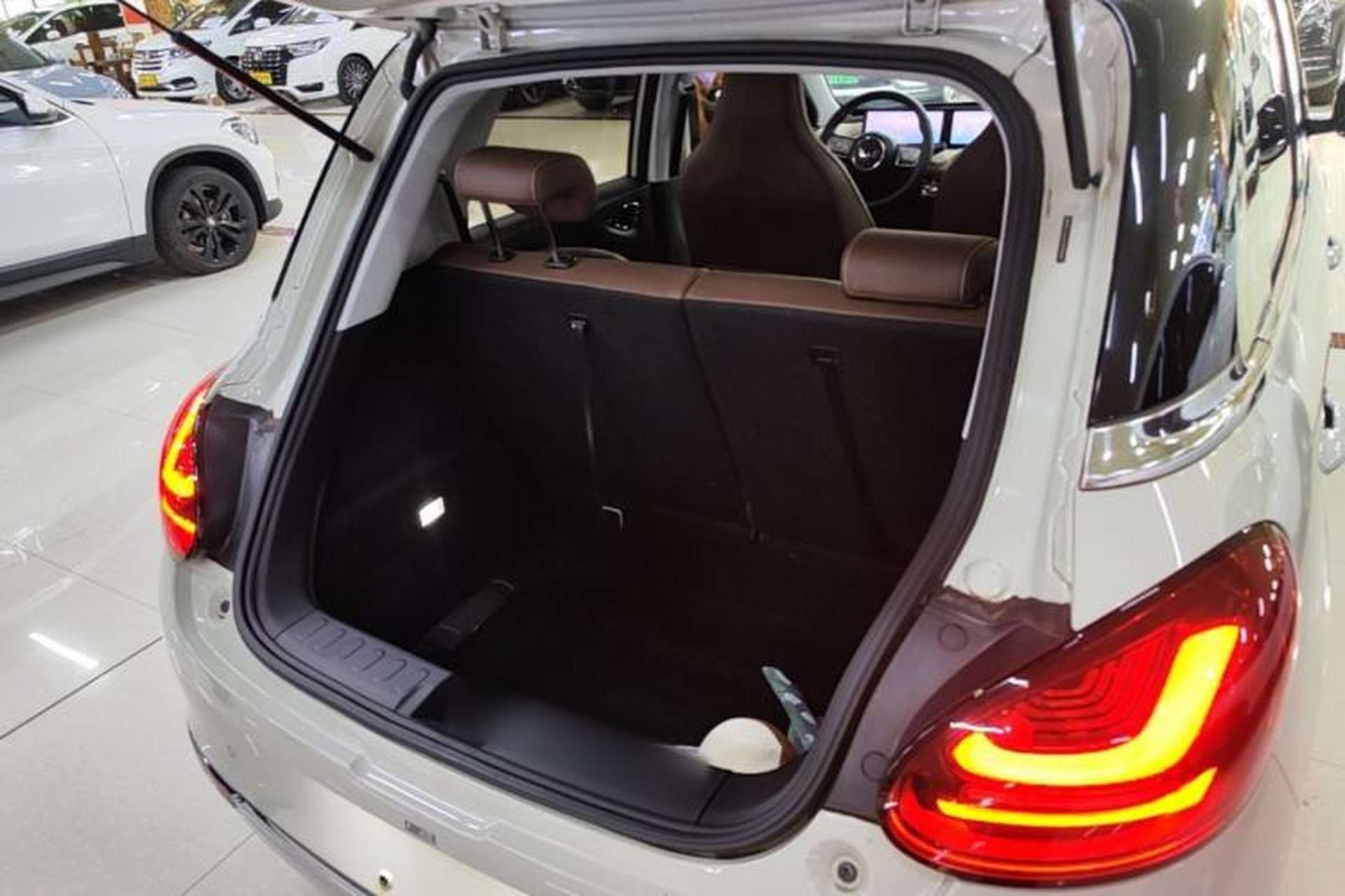 Used Wuling Bingo 2023 333 km Lingxi Connected Version Trunk