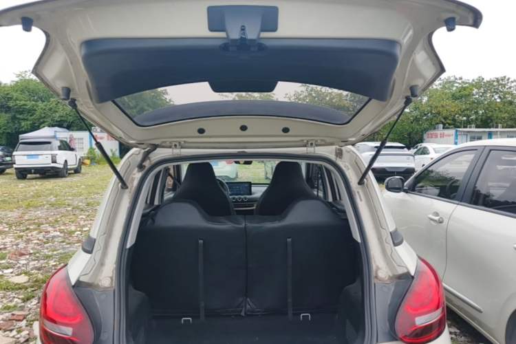 Used Wuling Bingo 2023 333 km Fast-Share Version Trunk