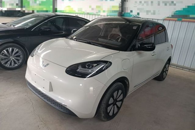Ojetý Wuling Bingo 2023 333 km Lingxi Connected+ Version