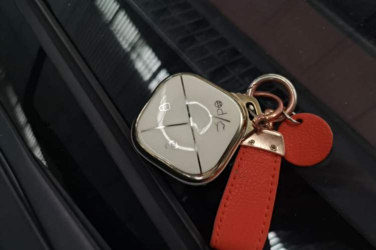 Used Wuling Bingo 2023 333 km Lingxi Connected+ Version Vehicle Key