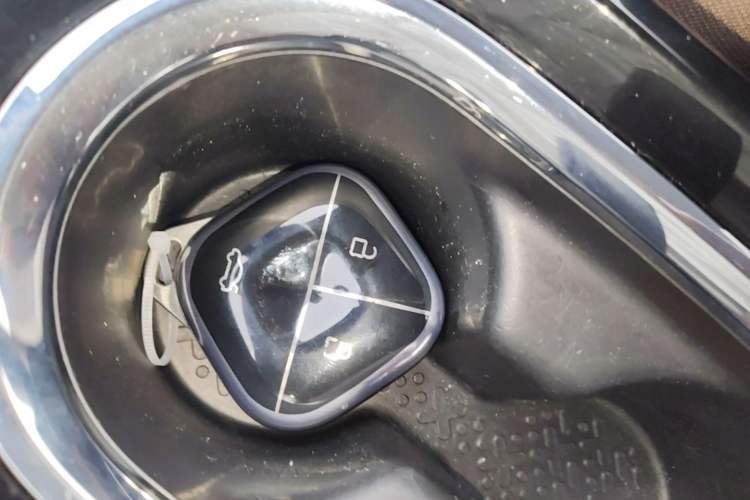 Used Wuling Bingo 2023 333 km Lingxi Connected+ Version Vehicle Key