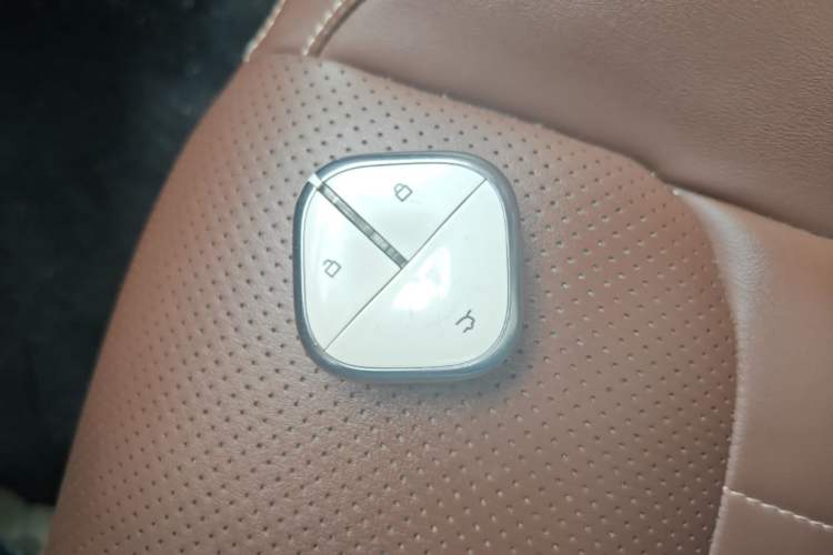 Used Wuling Bingo 2023 410 km Lingxi Deluxe Edition Vehicle Key
