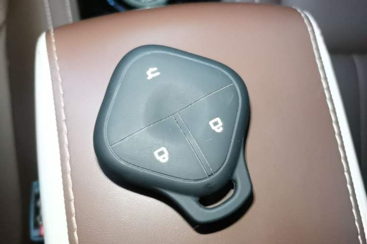 Used Wuling Bingo 2023 333 km Lingxi Connected+ Version Vehicle Key