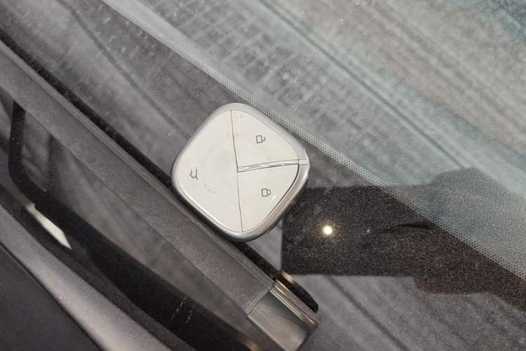 Used Wuling Bingo 2023 333 km Lingxi Connected+ Version Vehicle Key