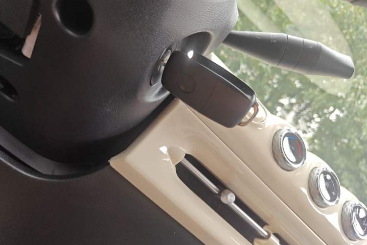 Used Wuling Bingo 2023 203km Light Edition Vehicle Key