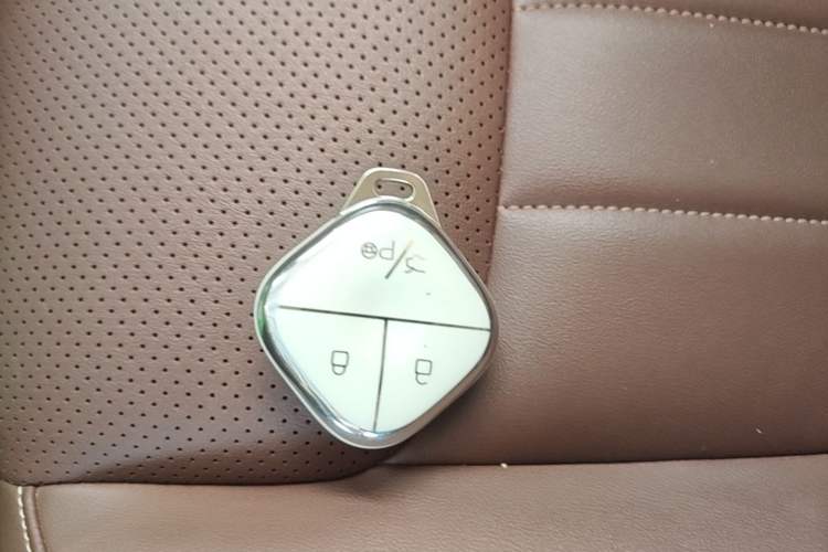 Used Wuling Bingo 2023 333 km Enjoyment Version Vehicle Key
