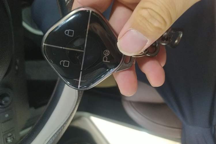Used Wuling Bingo 2023 203km Comfort Edition Vehicle Key