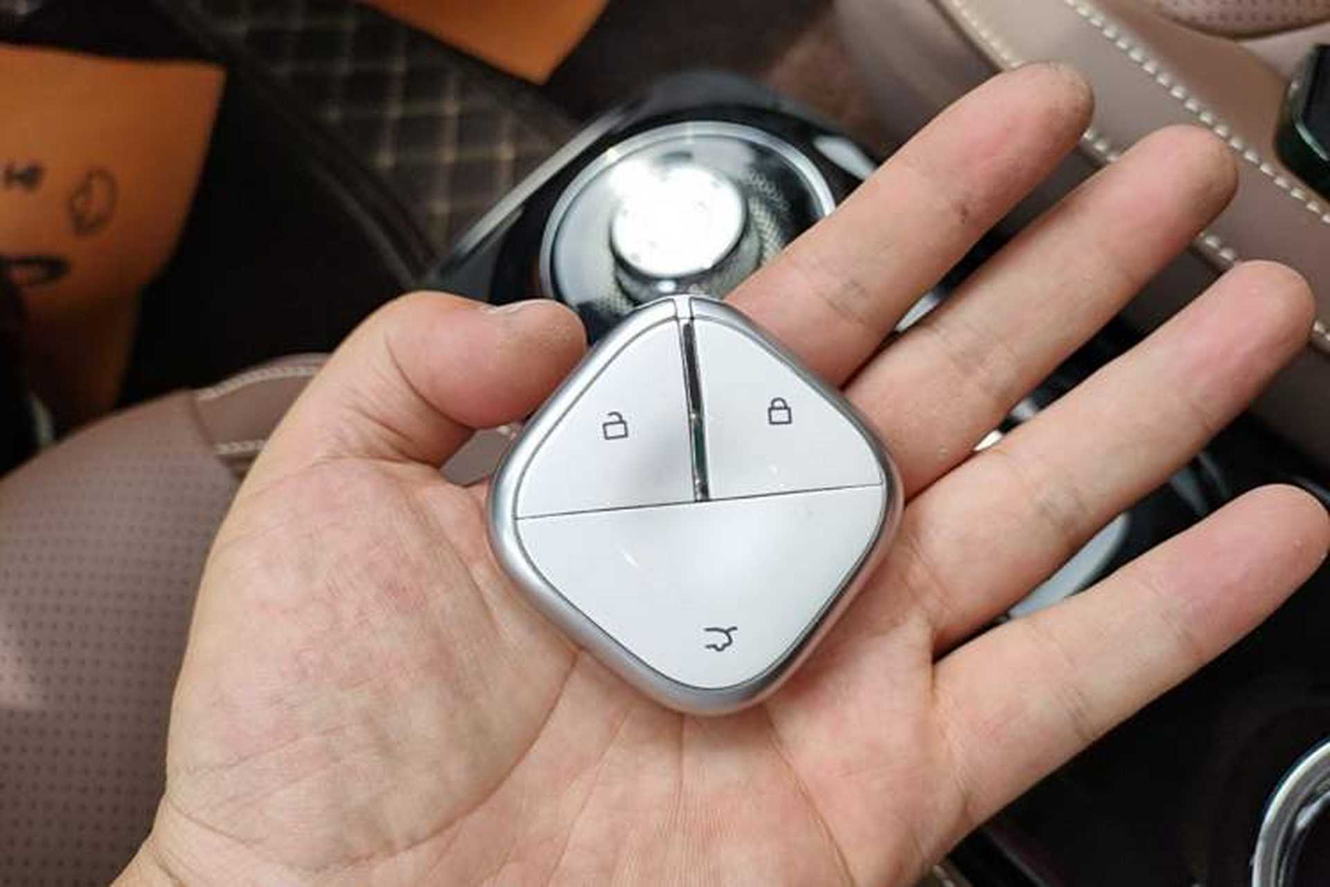 Used Wuling Bingo 2023 333 km Lingxi Connected+ Version Vehicle Key
