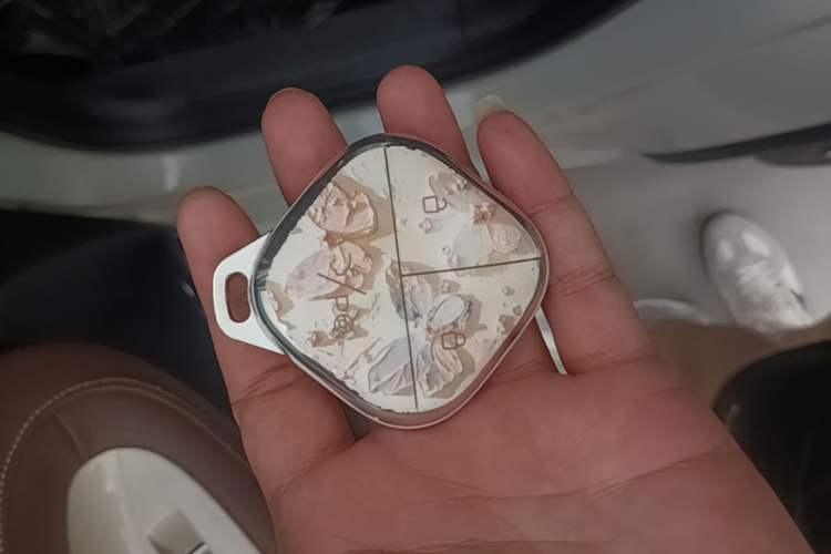 Used Wuling Bingo 2023 333 km Lingxi Connected Version Vehicle Key