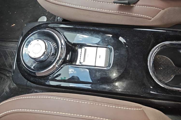 Used Wuling Bingo 2023 333 km Lingxi Connected Version Vehicle Key