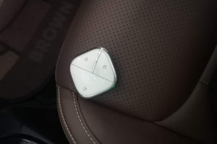 Used Wuling Bingo 2023 333 km Lingxi Connected+ Version Vehicle Key