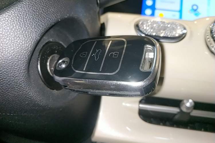 Used Wuling Bingo 2023 203km Light Edition Vehicle Key