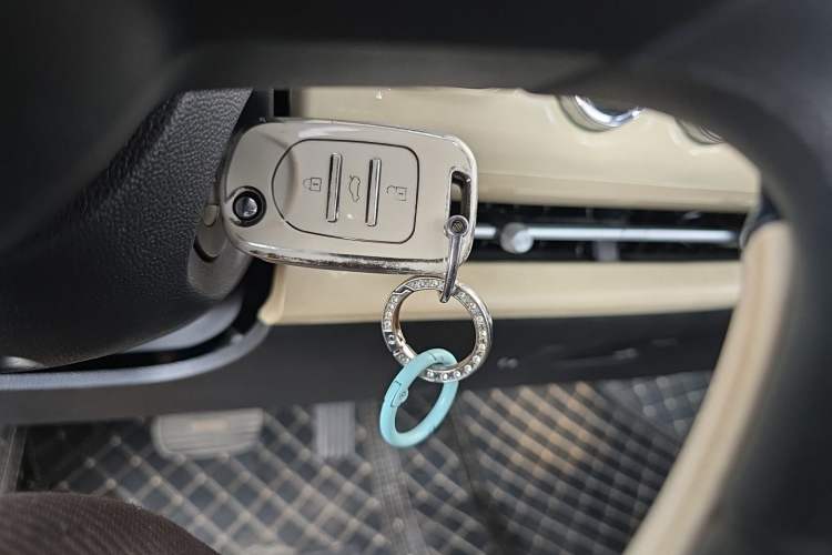 Used Wuling Bingo 2023 203km Light Edition Vehicle Key