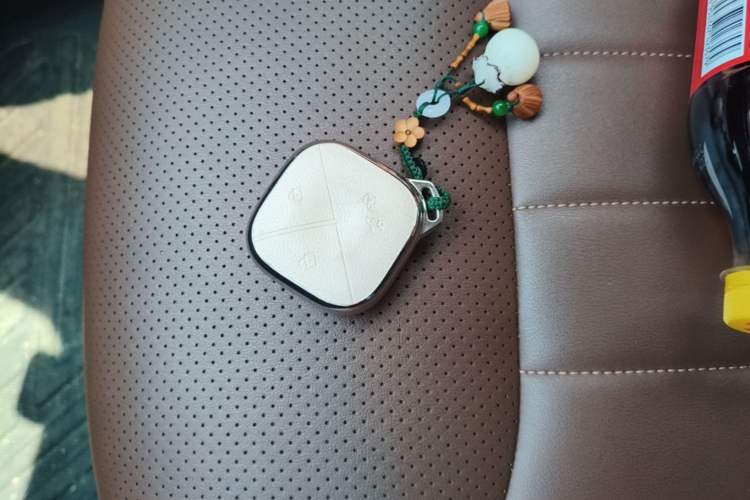 Used Wuling Bingo 2023 333 km Lingxi Connected Version Vehicle Key