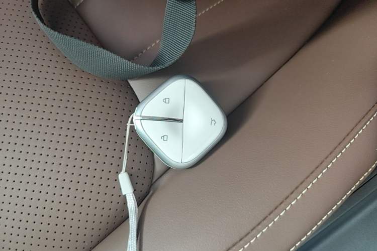 Used Wuling Bingo 2023 203km Comfort Edition Vehicle Key