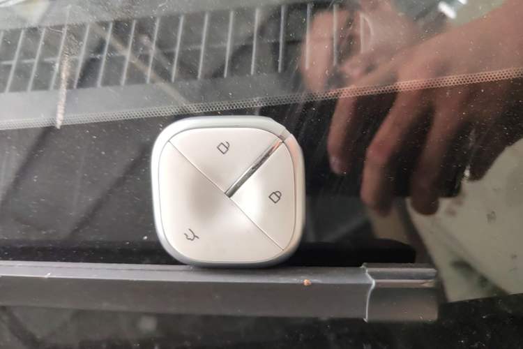 Used Wuling Bingo 2023 333 km Lingxi Connected+ Version Vehicle Key