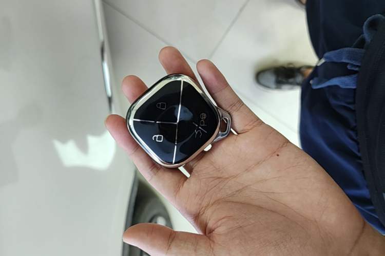 Used Wuling Bingo 2023 333 km Lingxi Connected+ Version Vehicle Key